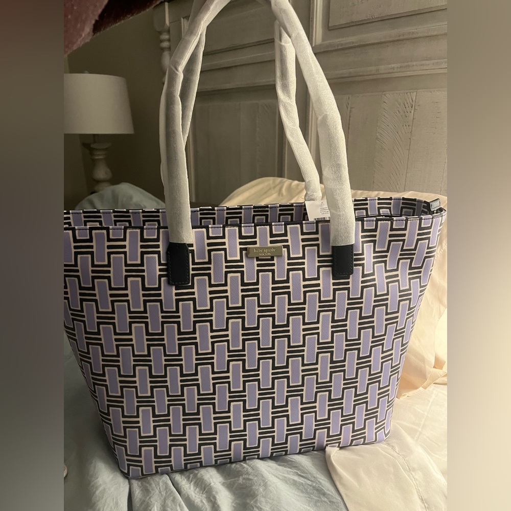 BRAND NEW NEVER USED KATE SPADE BAG